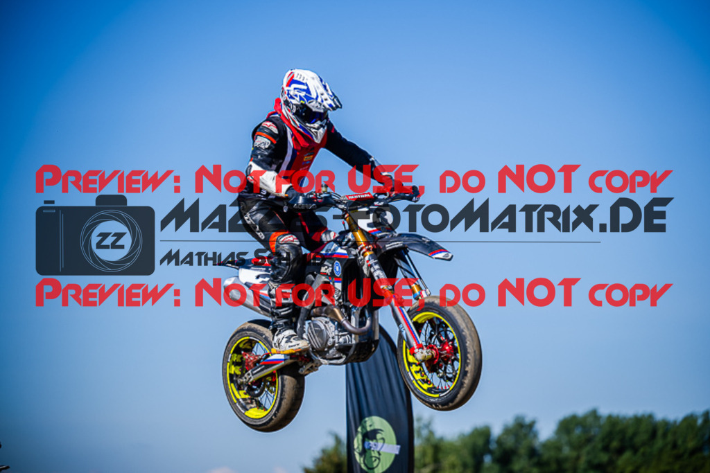 MaZZes_FotoMatrix_220904_3542 | UE40