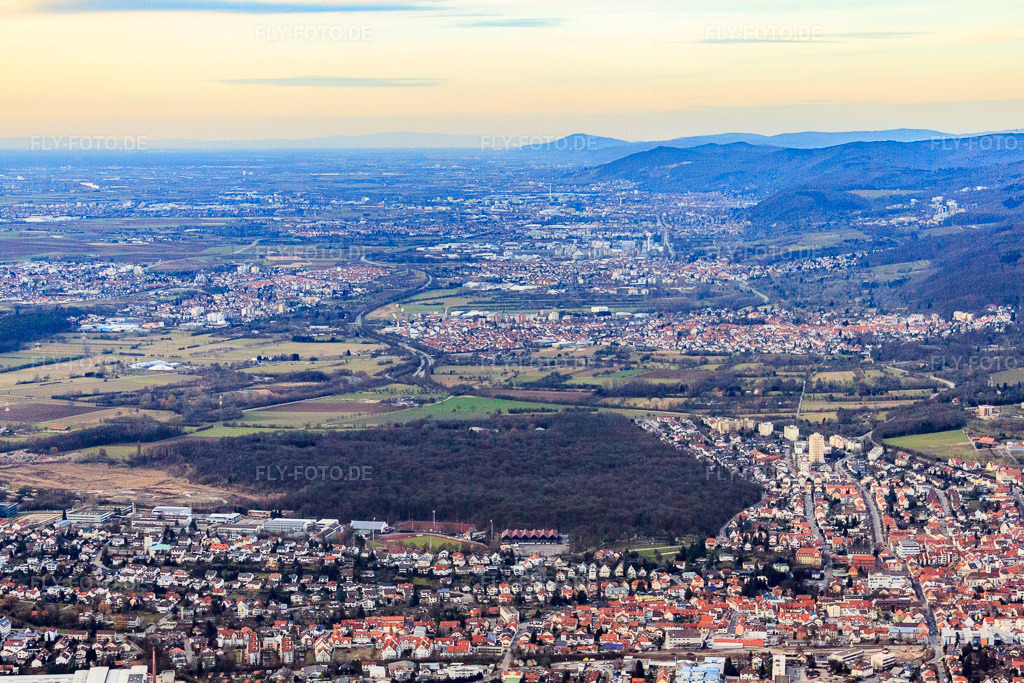 Luftbild: Ortsansicht von Süden in Wiesloch im Bundesland Baden-Württemberg in Deutschland. Foto: IMG_24750.jpg vom 27.02.2010 durch Werner Riehm/FLY-FOTO.de