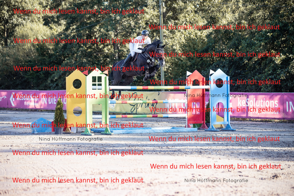 BK1A8788 | Turnierbilder Turnierfotos Nina Hüffmann Turnierfotografie Pferdefotografie Tierzeichnung Haustierzeichnung Pferdezeichnung Hundezeichnung Videograf  - Realisiert mit Pictrs.com