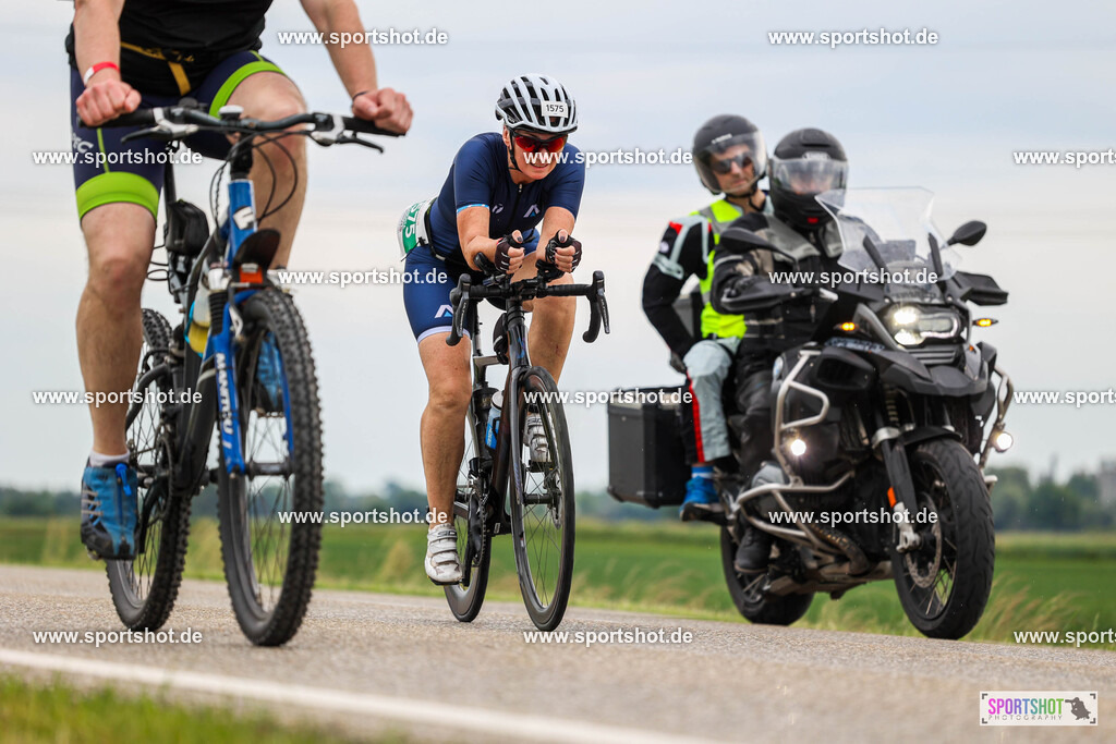 BR8A5443 | Stadttriathlon Erding 2025. #yourpictrs #sportshot_your_pictrs @Sportshotphotography #stadttriathlonerding Copyright: www.sportshot.de