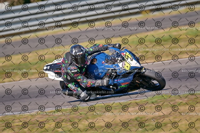 26bt05-0108 | markuskiefer.com - Realisiert mit Pictrs.com