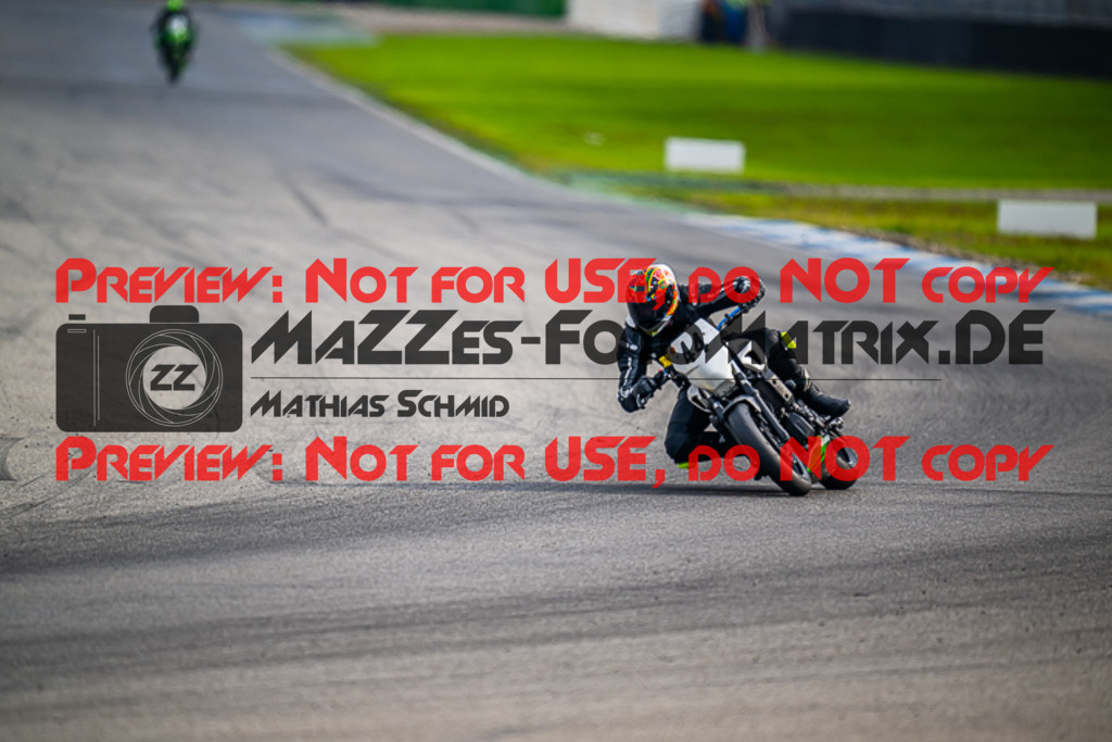 MaZZes_FotoMatrix_220924_2056 | TWIN CUP