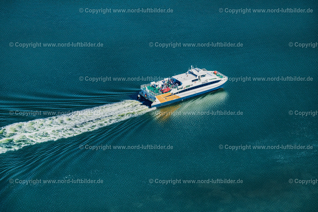 Norderney_Adler_Jet_Katamaran_ELS_6488050923 | NORDERNEY 05.09.2023 Fahrt eines Fähr- Katamaran Schiffes " Adler Jet " bei Norderney im Fährverkehr mit Helgoland im Bundesland Niedersachsen, Deutschland. // Trip of a ferry catamaran ship "Adler Jet" near Norderney in ferry traffic with Helgoland in the state of Lower Saxony, Germany. Foto: Martin Elsen