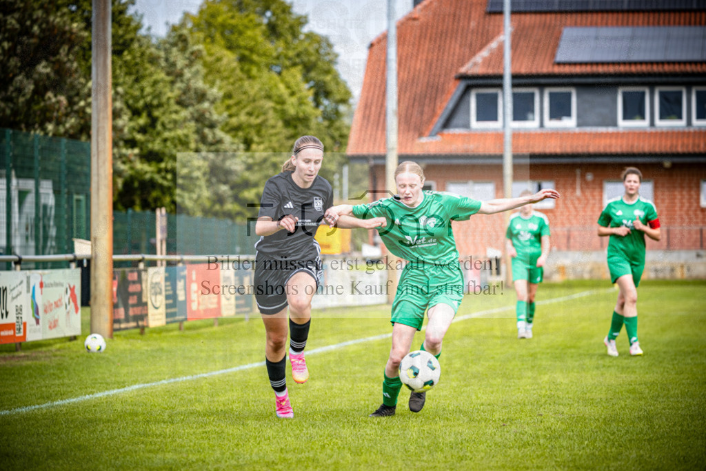 SG Bohmte/Ostercappeln/Schwagstorf - SG Hollenstede / Schwagstorf | Fr.-BZL Weser-Ems Süd · 1. Damen - SG Hollenstede / Schwagstorf · Sportplatz - Realisiert mit Pictrs.com
