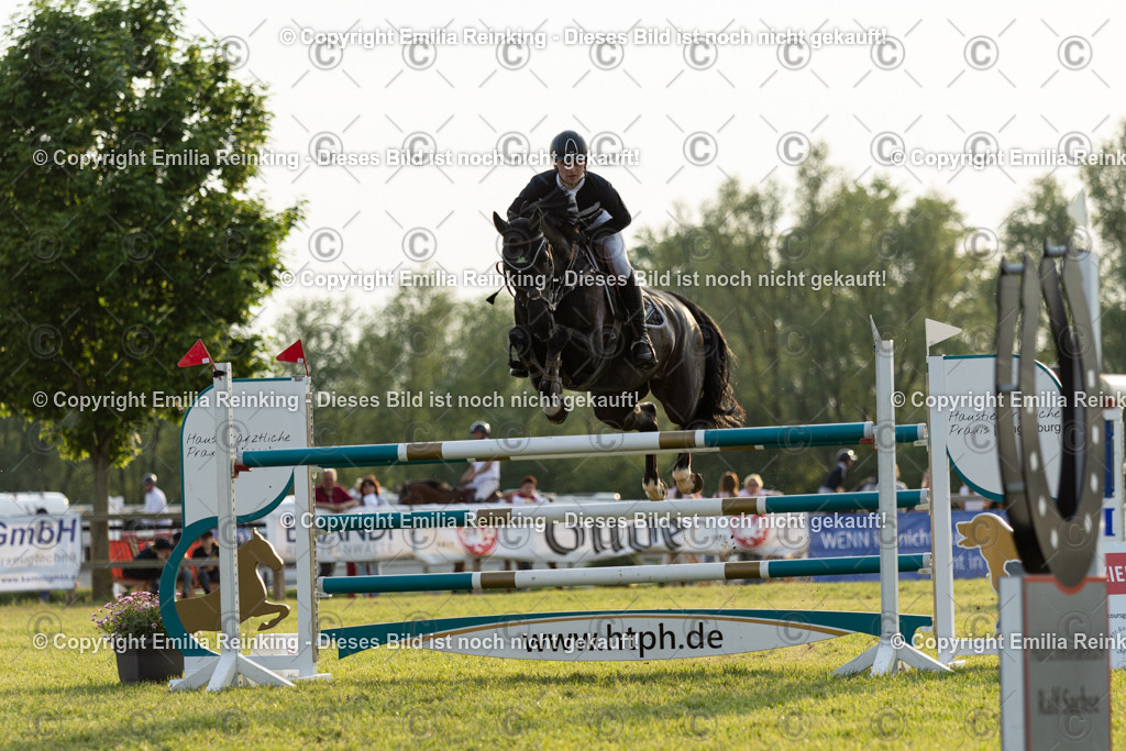 CL5A1404 | Emilia Reinking Fotografie - Realisiert mit Pictrs.com