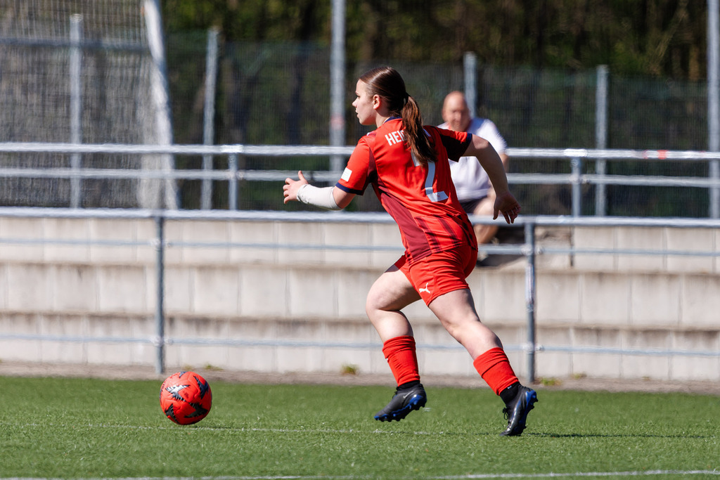 20260426-FCH-Hohenmemmingen_018 | Fotopresso – Sportfotografie in Heidenheim & Umgebung. Professionelle Sportfotografie für unvergessliche Momente. Dynamische Action-Shots, emotionale Szenen & hochwertige Bilder. - Realisiert mit Pictrs.com