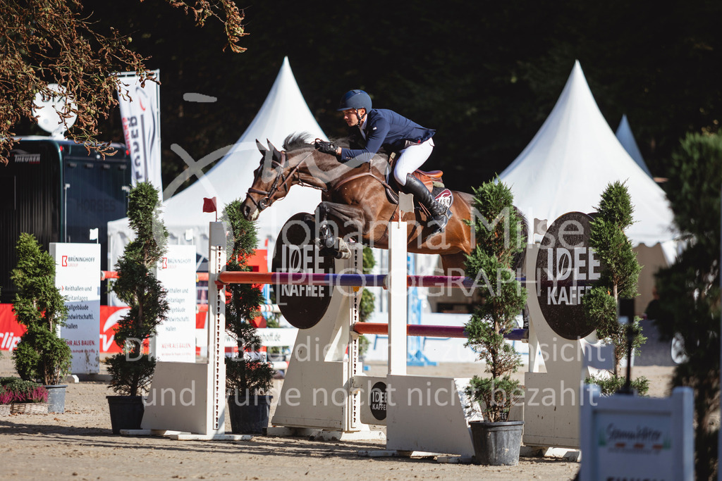 240915_OWLCh_MT-403 | Deine schönsten Turniermomente als professionelle Fotos! Entdecke hochwertige Pferdesport-Fotografie im Online-Shop. Jetzt Fotos finden & bestellen!