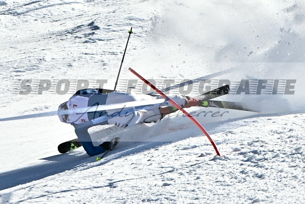 DSC_8785a | Kaufen Sie Sportbilder im Onlineshop von Andy Scherrer Sportfotografie. Faszinierende Bilder von Sportevents aus der ganzen Schweiz. Fussball, Frauenfussball, Unihockey, Handball, Schwingen und weiteren Sportarten. - Realisiert mit Pictrs.com