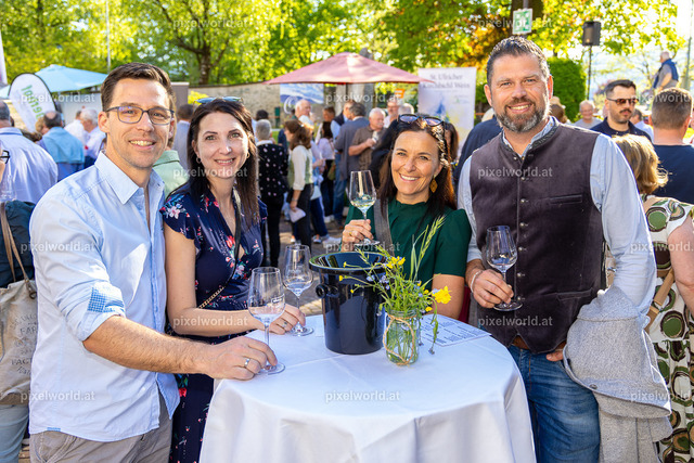 Weinpräsentation des neuen Jahrgangs | Bildershop von pixelworld.at - Realisiert mit Pictrs.com