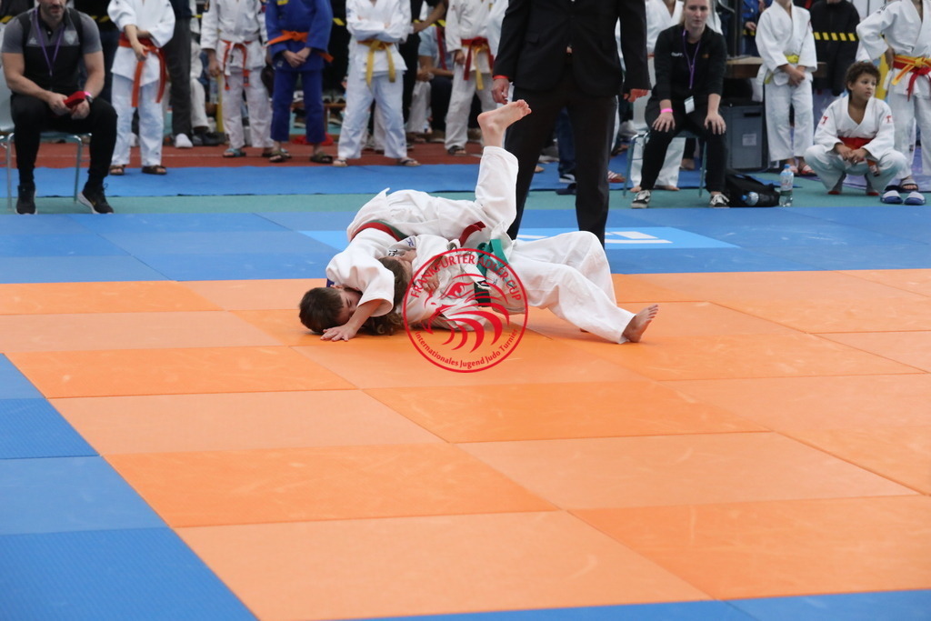 1J7A2490 | Fotos vom Adler Cup - Pictures from Adler Cup

Hier findet Ihr alle Eindrücke und großen Momente der Adler Cup Wochenenden. Here you will find all impressions and great moments of the Adler Cup weekends. - Realisiert mit Pictrs.com