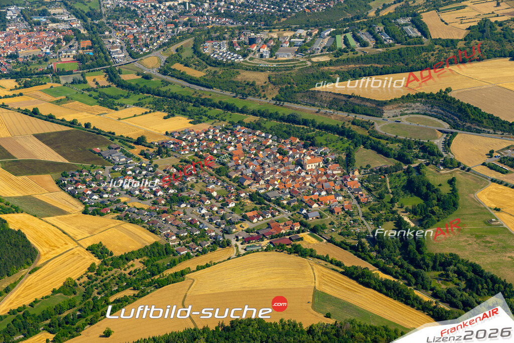 Das Luftbild zeigt : Distelhausen Tauberbischofsheim - Die Luftaufnahme wurde 2023 vom UL-Flugzeug aus erstellt ( keine Drohne ) - Hochauflösende Luftaufnahme - Für grossformatige Ausdrucke geeignet. Die Geschenkidee !Mit Lizenz und Bildrechte bestellbar