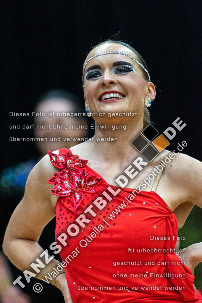20230415-12487 | Hier finden Sie Tanz Bilder vom Latein und Standard Formationen tanzen. Sportbilder vom Tanzsport. Schöne Fotos und von Weltmeisterschaft, Europameisterschaft, Bundesliga, Regionalliga, Oberliga und Landesliga sowie von GOC Stuttgart, DanceComp, WM Bremen