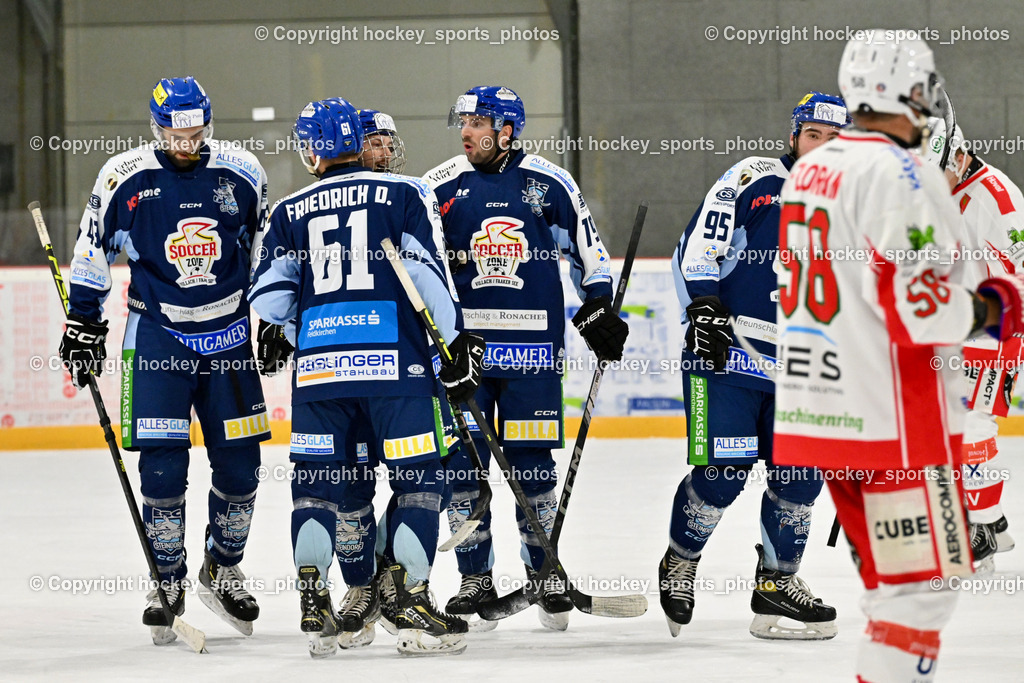ESV FERLACH vs. ESC SOCCERZONE STEINDORF | Jubel ESC Steindorf Mannschaft, #43 Oraze Martin ESC Steindorf, #61 Friedrich Daniel ESC Steindorf, #79 Petrik Benjamin ESC Steindorf, #95 Gelfanov Ruslan ESC Steindorf, ESV FERLACH vs. ESC SOCCERZONE STEINDORF, ESV FERLACH vs. ESC SOCCERZONE STEINDORF am 22.11.2024 in Ferlach (Eishalle Ferlach ), Austria, (Photo by Bernd Stefan)