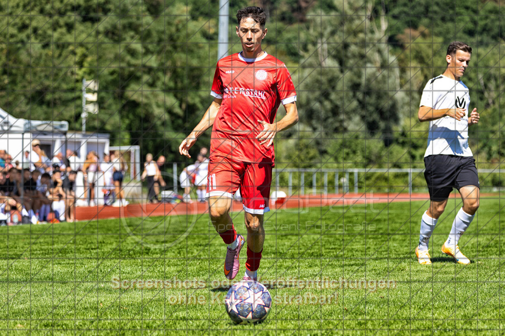 20260906_130551_0060-Bearbeitet_(c)_by_PhotoPeet | #,1.FC Donzdorf II (rot) vs. SGM Jebenhausen-Bezgenriet (weiß), Fußball, Kreisliga A3 - Bezirk Neckar/Fils, 02. Spieltag, Saison 2026/2027, Rasenplatz Lautertal Stadion, Süßener Straße 16, 73072 Donzdorf, 06.09.2026 - 13:00 Uhr,Foto: PhotoPeet / Sport- &amp; Eventfotografie / Peter Harich