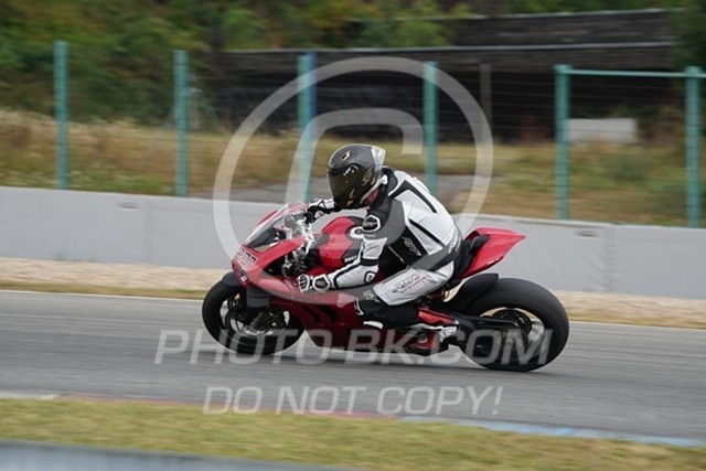 2024_08_02_PBK_13625 | Sportfotografie; SlowMotion; Video; Rennstrecke; Hafeneger; Speer; Racing; RSE; BMW; CBO; Trackday; Motorsportarena; Hockenheimring; Brno; Most; Barcelona; Valencia