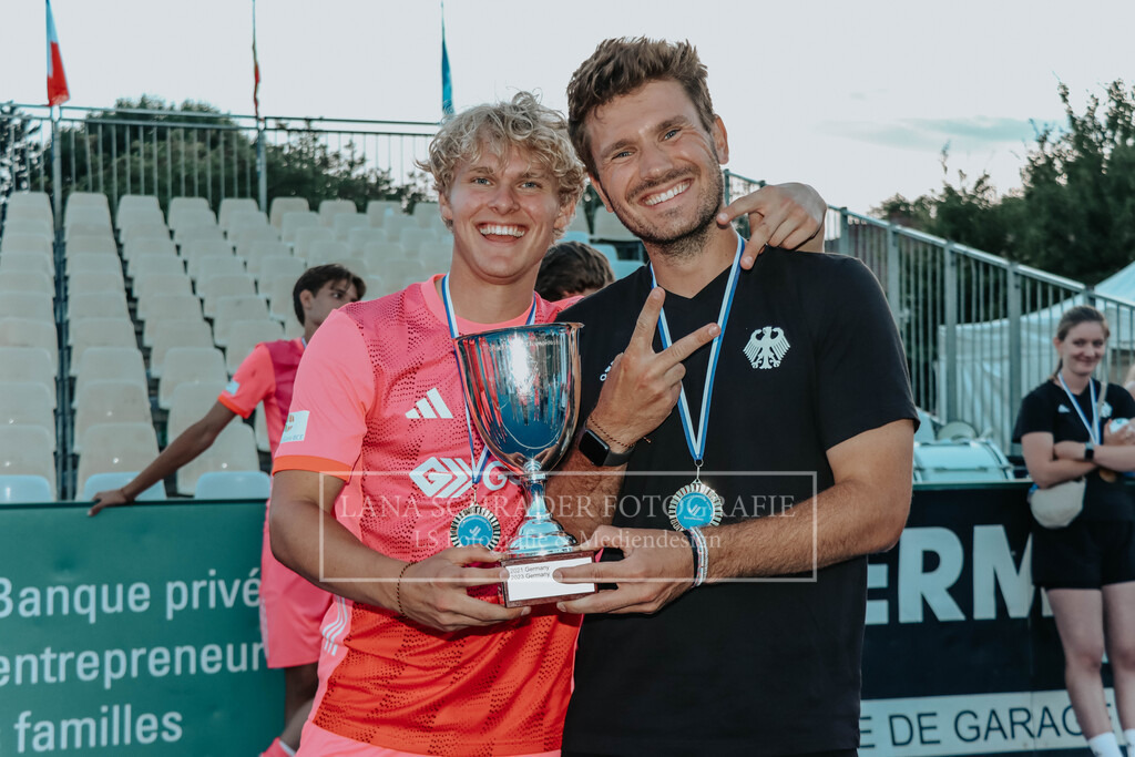 EM_MU18_F_GER-BEL_Lille_bearbeitet (35 von 30) | lanaschraderfotografie - Realisiert mit Pictrs.com