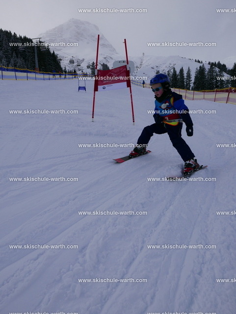 Catherine _ Karlyn (1) | Photos von der Skischule Warth - Realisiert mit Pictrs.com