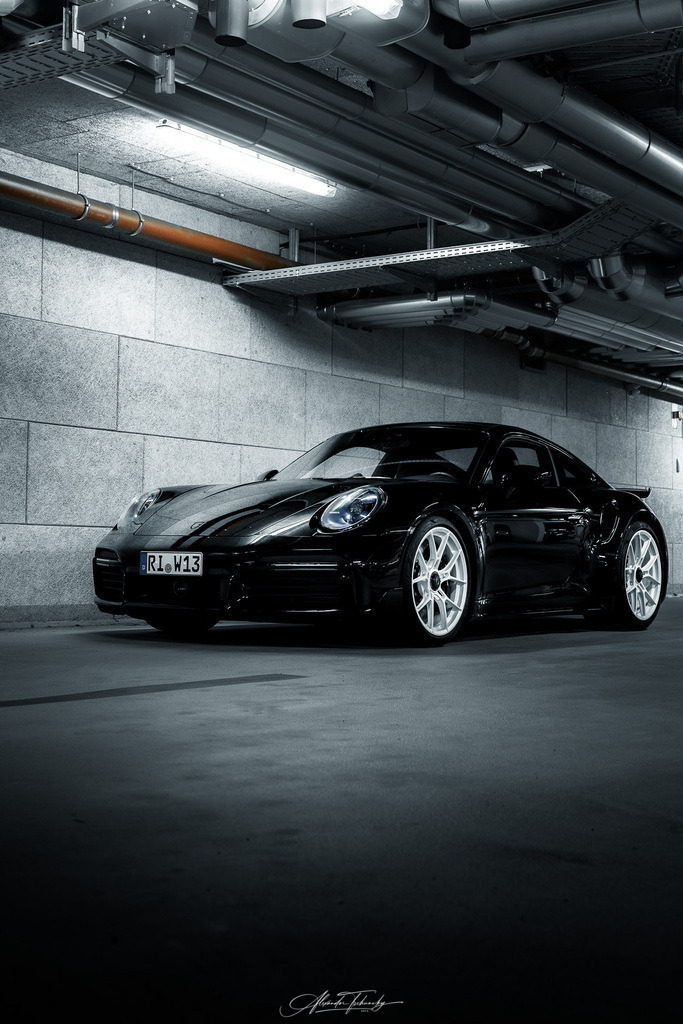 911 Turbo 992 | Entdecken Sie die faszinierende Welt von Alexander Tschuncky Arts: Kreative Fotografie, atemberaubende Automobilkunst und hochwertiger Bilderdruck. Lassen Sie sich inspirieren! - Realisiert mit Pictrs.com