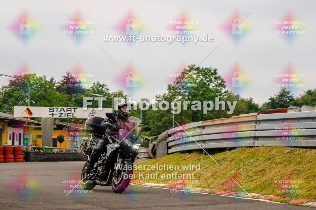 OBK-5930 | Hier findet Ihr Bilder von Touristenfahrten auf der Nürburgring Nordschleife oder von anderen Veranstaltungen die ich besucht habe. Viel Spass beim Durch Schauen 