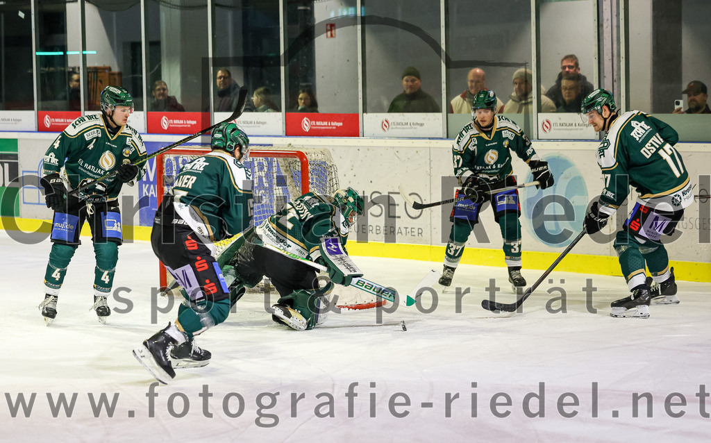 2026-02-08_016_TSV_Erding_gegen_ECDC_Memmingen_Indians | Erding, Deutschland, 08.02.2026:Eishockey, Oberliga Süd 2025 / 2026, 45. Spieltag, TSV Erding gegen ECDC Memmingen Indians, Endergebnis: Foto: Christian Riedel / fotografie-riedel.net