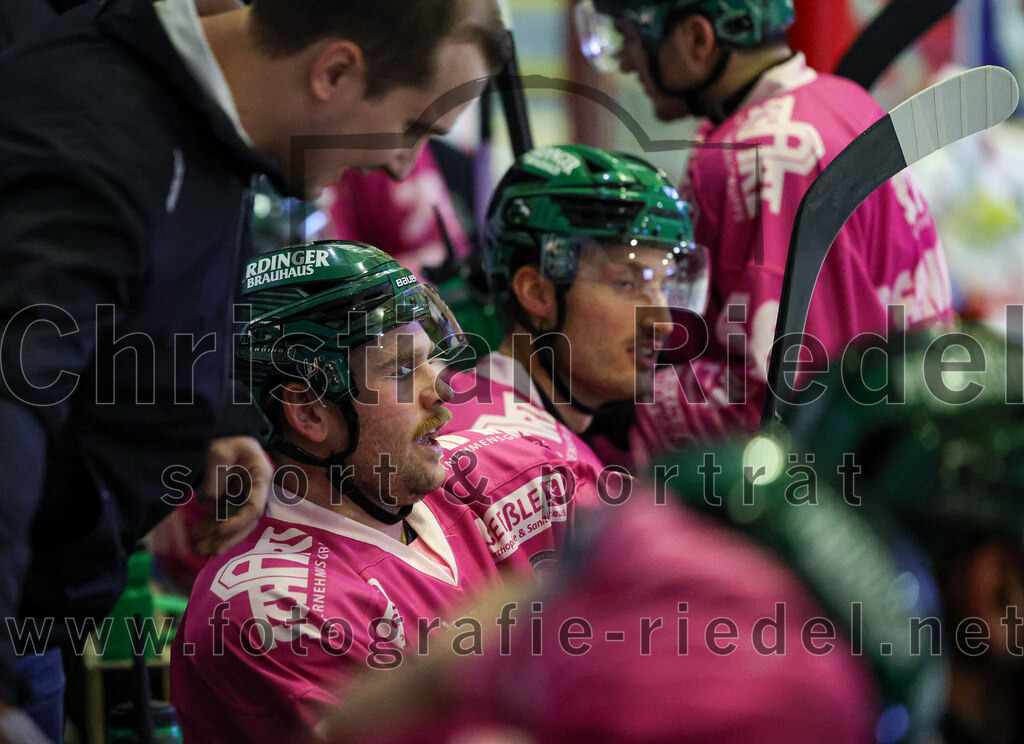 2025-10-24_093_TSV_Erding_gegen_Deggendorfer_SC | Erding, Deutschland, 24.10.2025:Eishockey, Oberliga Süd 2025 / 2026, 11. Spieltag, TSV Erding gegen Deggendorfer SC, Endergebnis: 2:4Foto: Christian Riedel / fotografie-riedel.net
