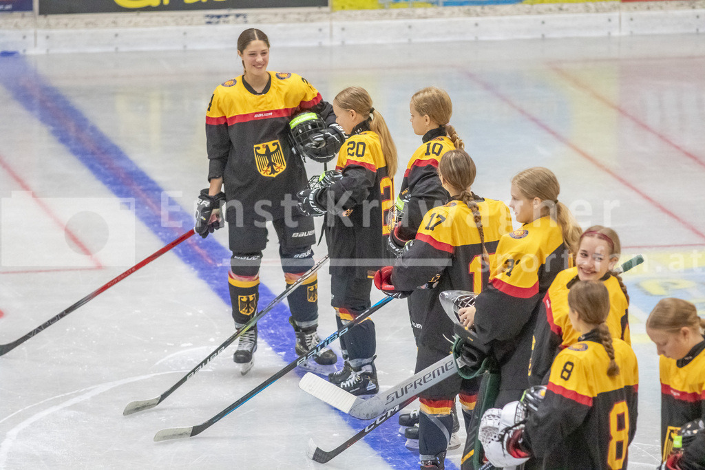 Dameneishockey | Dameneishockey, U18 Turnier am 31.08.2024 in Spittal (Eis-Sport-Arena - Sportzentrum Spittal), Austria, (Photo by Ernst Krawagner sport-fan.at) - Realisiert mit Pictrs.com