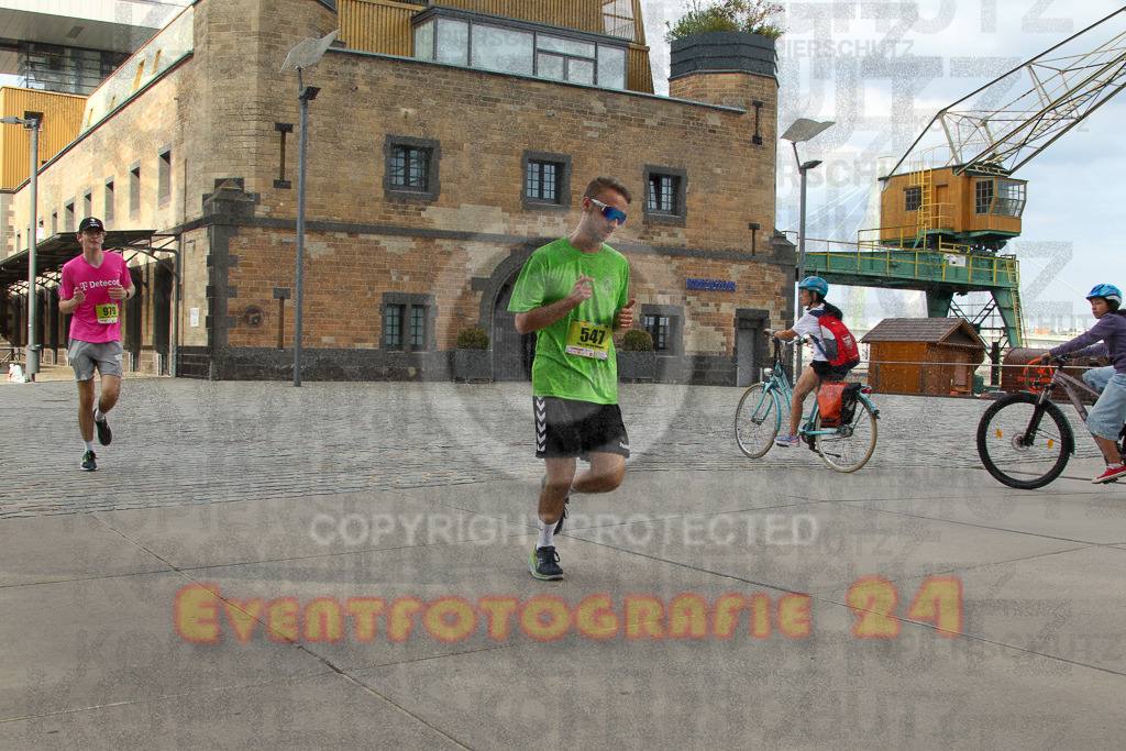 250920_1527_EV4_8842 | Sportfotografie im Rhein-Sieg Kreis, Köln, Bonn, NRW, Rheinland Pfalz, Hessen, etc. Unser Tätigkeitsfeld umfasst den Laufsport vom Volkslauf über den Marathon, Duathlon, Triathon bis zum Ultralauf wie Kölnpfad Ultra oder Schindertrail.