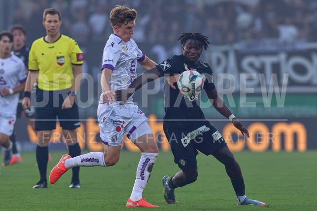 UEFA Europa League 2025/26: SK Sturm Graz vs SK Brann | Graz, Austria, 29.JAN.26 - SOCCER - UEFA Europa League, SK Sturm Graz vs SK Brann Bergen. The image shows Philipp Wiesinger (FAK) and Seedy Jatta (STU).