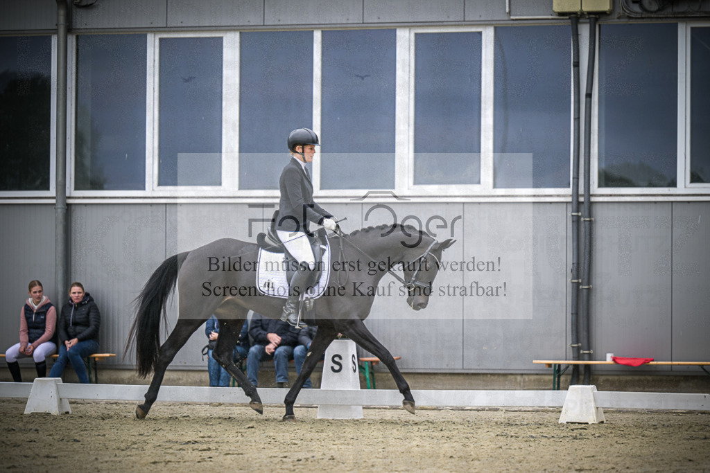 DOS_1355 | Entdecke hochwertige Reitturnierfotos von Foto Oger. Professionell, emotional und authentisch – jetzt Lieblingsmomente im Shop bestellen.Deutschlandweite Turnierfotografie. - Realisiert mit Pictrs.com
