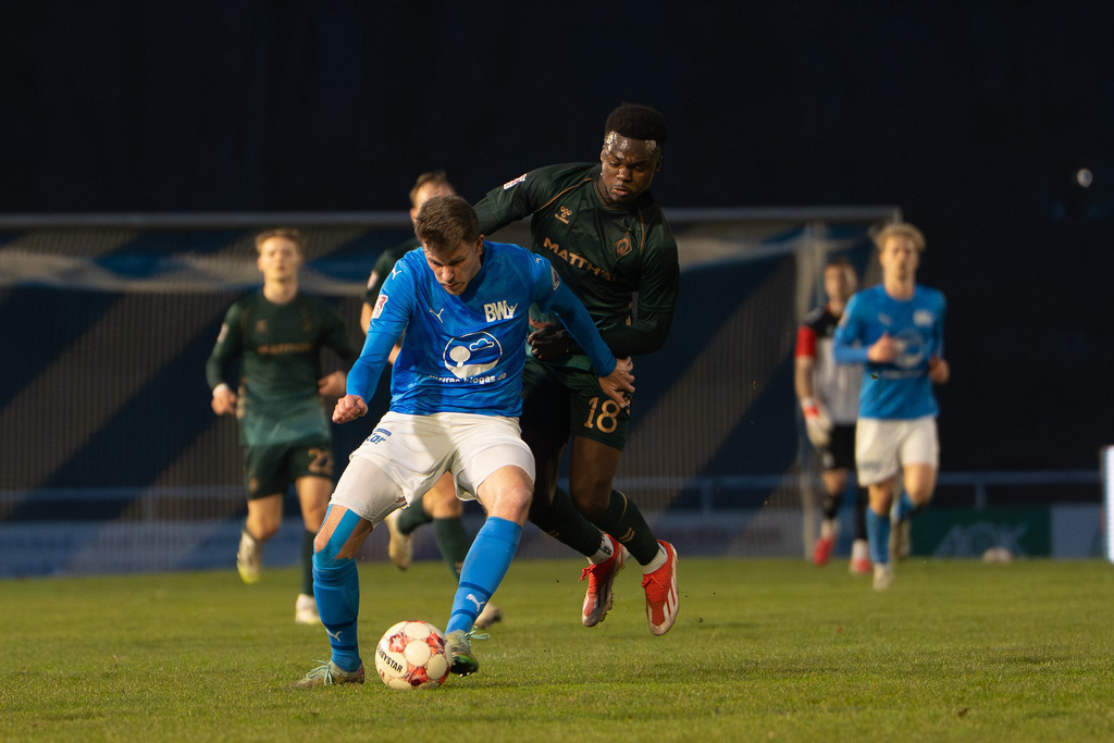 Fußball I Herren I Saison 2025-2026 I Regionalliga Nord I 25. Spieltag I TuS Blau-Weiß Lohne - Werder Bremen II I 5756 | Kai Westerhoff (11, TuS BW Lohne) - Realisiert mit Pictrs.com