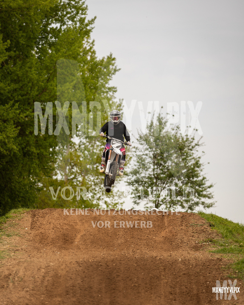 866A5856 | mxndyyvipix
