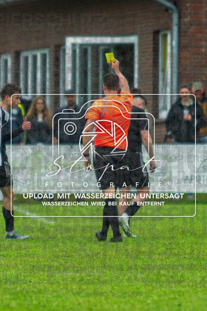 Final Kreispokal HK - Germania Walsrode vs. TSV Wietzendorf | Michael Böttrich (Schiedsrichter); Finale Kreispokal HK - Germania Walsrode vs. TSV Wietzendorf am 07.06.2026 in Sportplatz Alter Schulweg, Schülern - Realisiert mit Pictrs.com