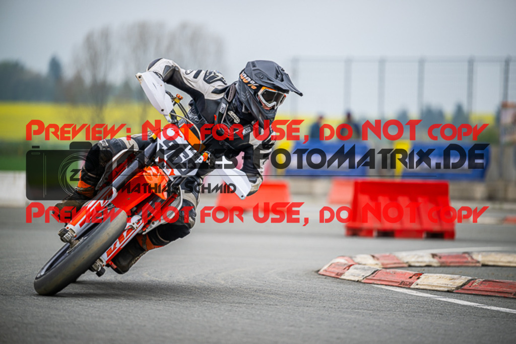 MaZZes_FotoMatrix_230507_7883 | S4