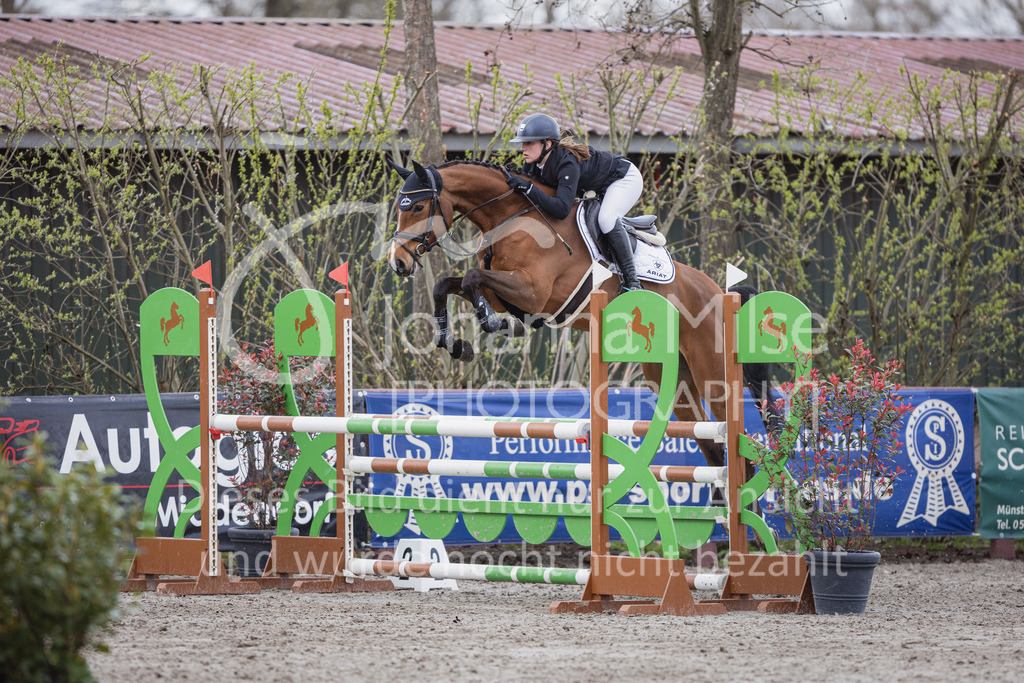 230411_Mühlen_03SprPf-L-409 | Deine schönsten Turniermomente als professionelle Fotos! Entdecke hochwertige Pferdesport-Fotografie im Online-Shop. Jetzt Fotos finden & bestellen!