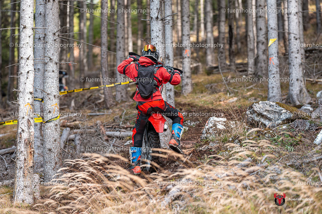 fuernholzer_251026-C2-168 | Fotografische Impressionen von der Red Stag Enduro Extreme by fuernholzer-photography.com. Endurosport in Österreich fotografisch festgehalten von fuernholzer. Auftragsfotografie für Private, Gewerbefotos und Industriefotografie. Eventfotografie, Sportfotografie und Motorsportfotografie. Anbieter von Fotoworkshops, Fototraining, fotografischen Vorträgen und Fotoseminaren.