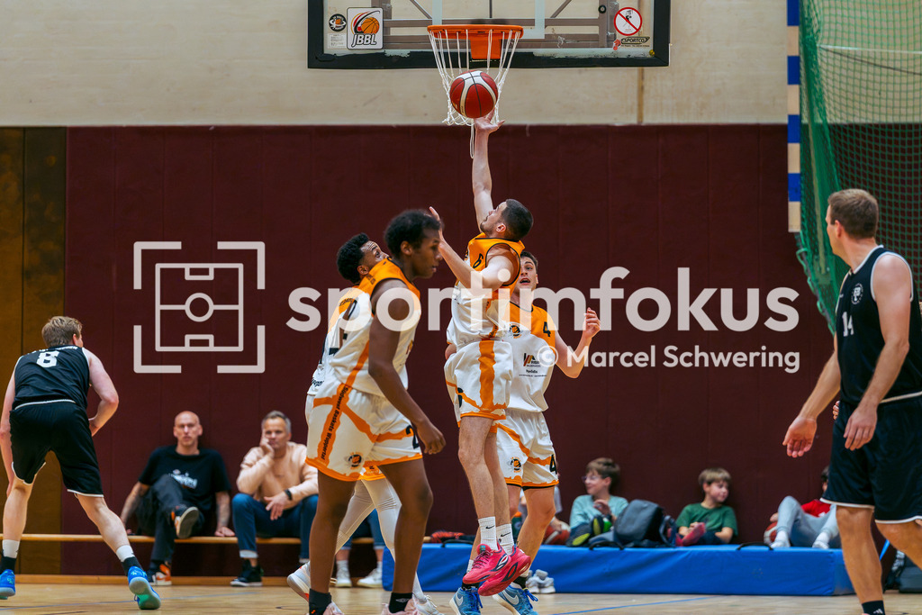 Südwest Baskets Wuppertal – SC Fast-Break Leverkusen | 2. Regionalliga 1 Herren: Südwest Baskets Wuppertal gegen SC Fast-Break Leverkusen, Wuppertal, 19.09.2026. Endstand: 82:71. sportimfokus / Marcel Schwering - Realisiert mit Pictrs.com