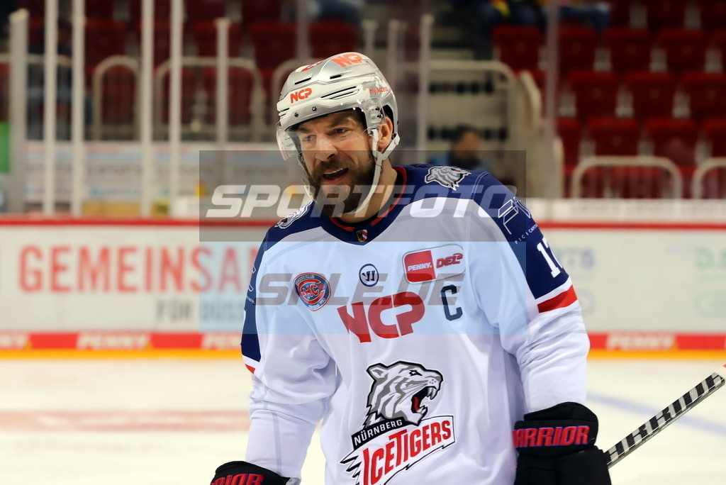 Patrick Reimer - NIT | Patrick Reimer - NIT - Realisiert mit Pictrs.com