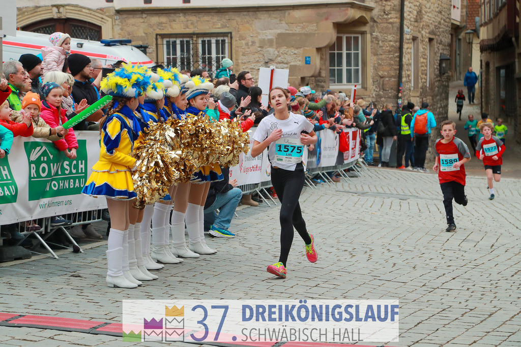 Stadtwerke Jugendlauf 1700m | 3 Koenigslauf 2023 - Realisiert mit Pictrs.com