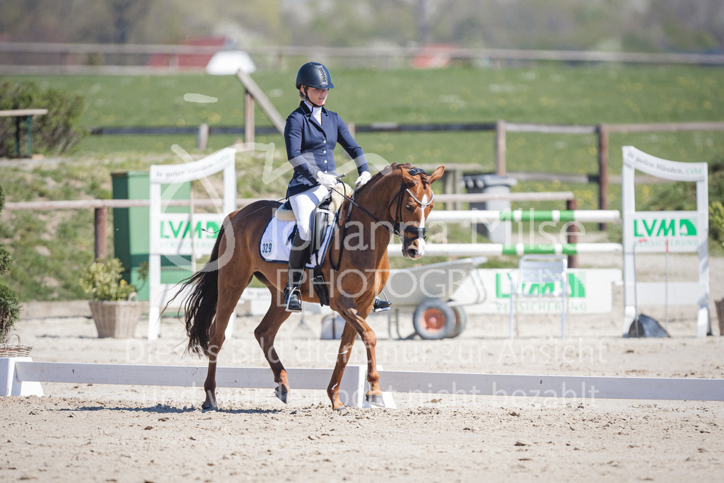 220418_Dressurpferde-L-159 | Frühlingsfest der Pferde
Herford
18.April 2022
Dressurpferdeprfg. Kl.L DL2