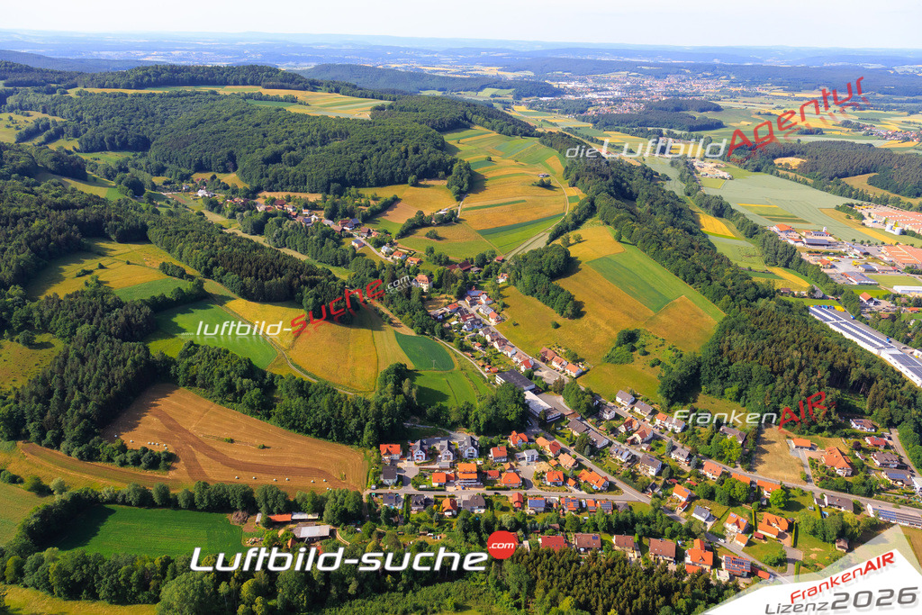 Die Luftaufnahme der Stadt Weismain wurde vom UL-Flugzeug heraus erstellt ( keine Drohne )- hohe Auflösung für beste Qualität