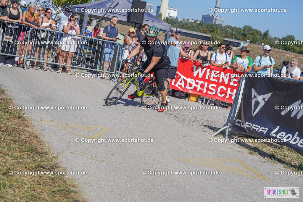 DSC01127 | Vienna Triathlon 2024                                        P3 Event                                                             #yourpictrs #sportshot_your_pictrs                 @Sportshotphotography                                     Photo Credit: www.sportshot.de