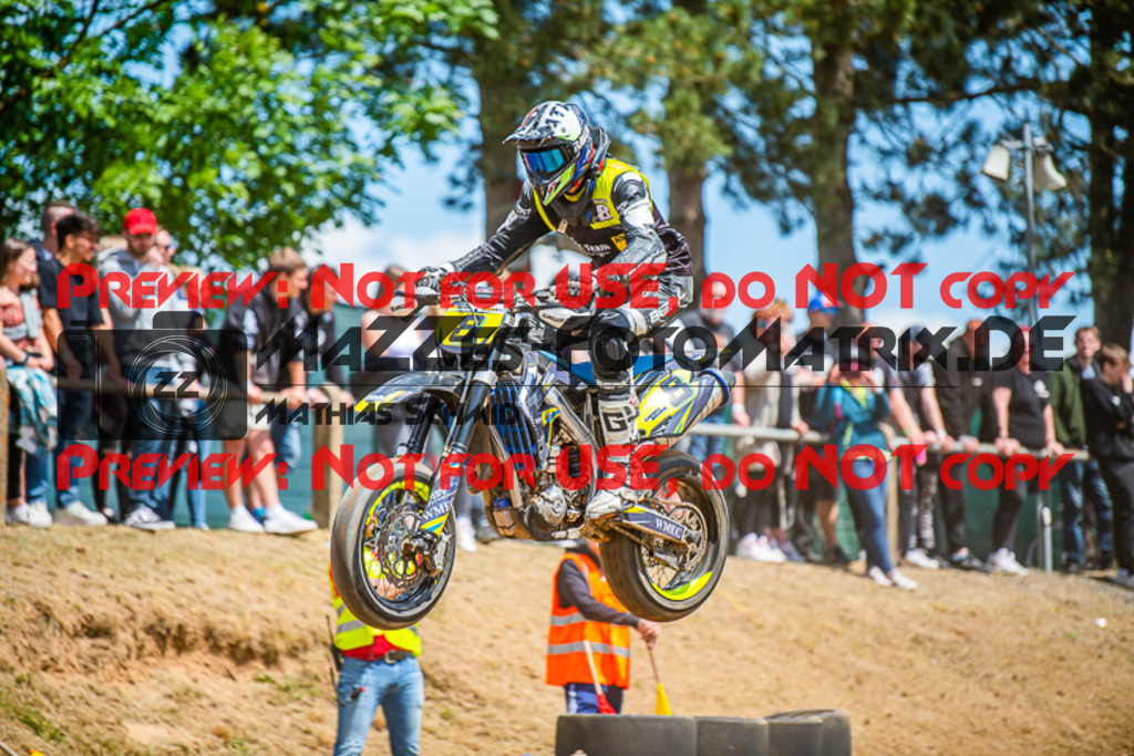 MaZZes_FotoMatrix_220529_7376 | Fotograf Mathias Schmid
Sportfotograf,
Eventfotograf,
Hochzeitsfotograf,
Portraitfotograf