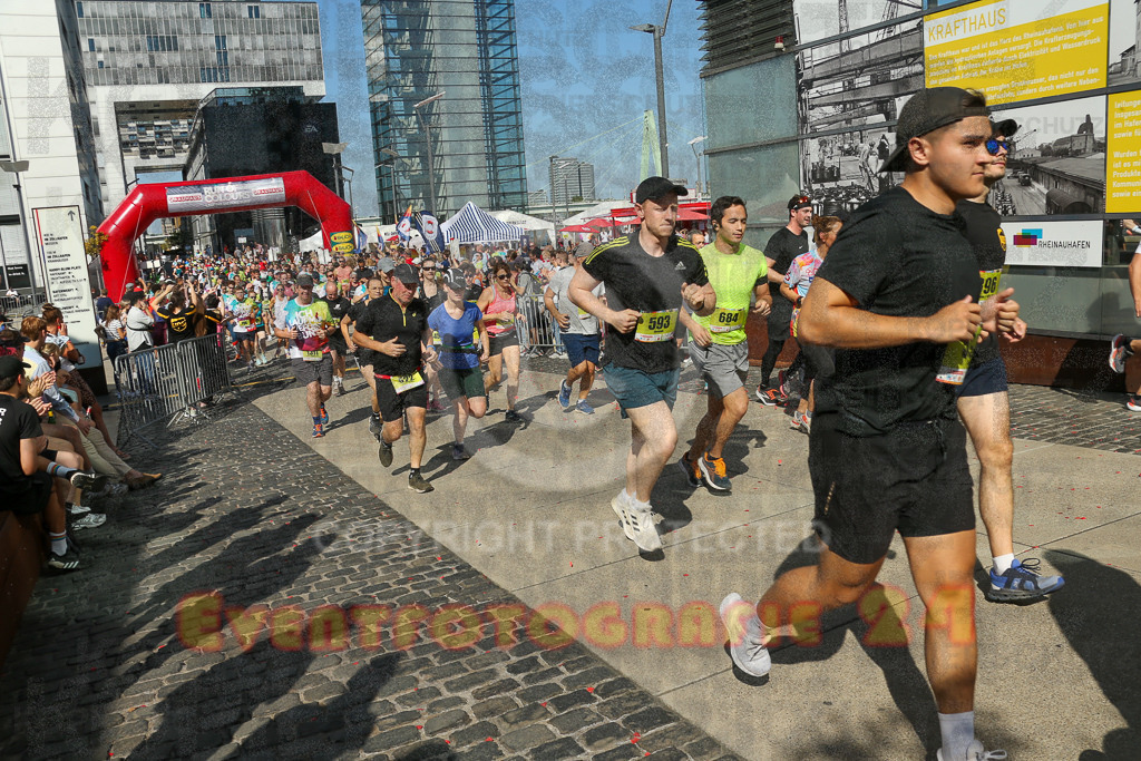 240921_1431_EX1_3768 | Sportfotografie im Rhein-Sieg Kreis, Köln, Bonn, NRW, Rheinland Pfalz, Hessen, etc. Unser Tätigkeitsfeld umfasst den Laufsport vom Volkslauf über den Marathon, Duathlon, Triathon bis zum Ultralauf wie Kölnpfad Ultra oder Schindertrail.