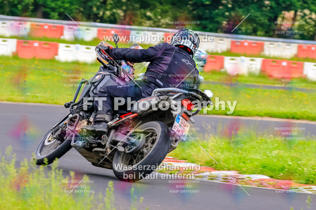 VBK-6744 | Hier findet Ihr Bilder von Touristenfahrten auf der Nürburgring Nordschleife oder von anderen Veranstaltungen die ich besucht habe. Viel Spass beim Durch Schauen 