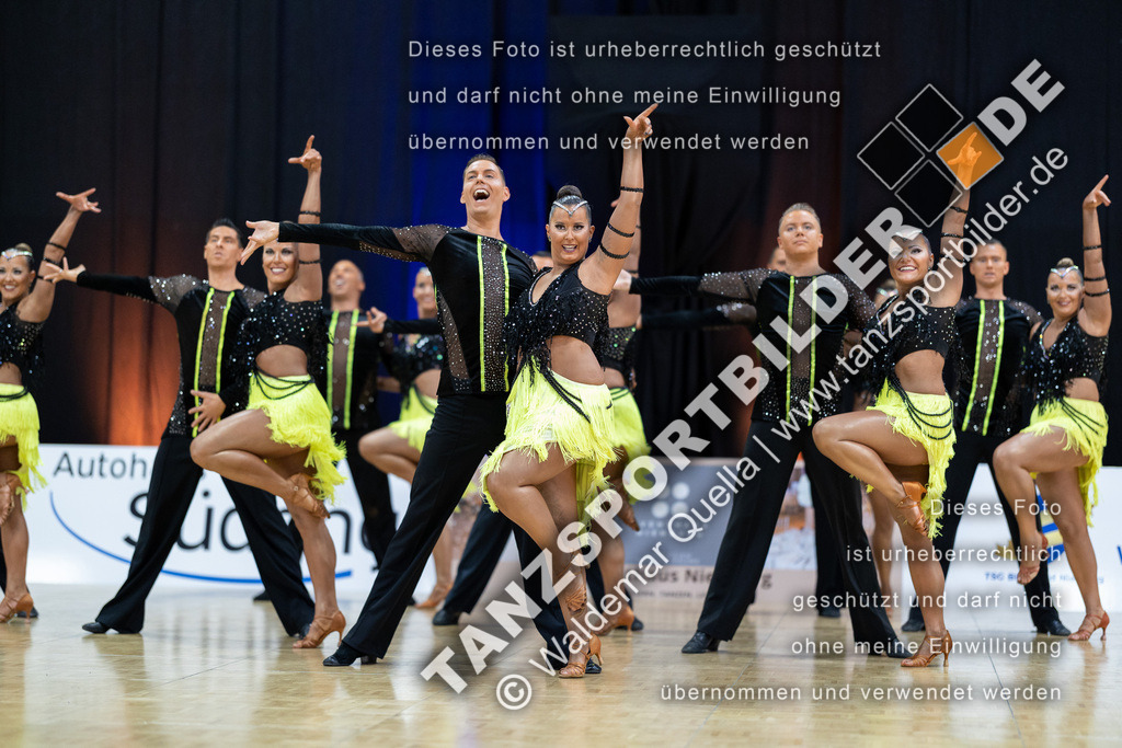 20230513-00447 | Hier finden Sie Tanz Bilder vom Latein und Standard Formationen tanzen. Sportbilder vom Tanzsport. Schöne Fotos und von Weltmeisterschaft, Europameisterschaft, Bundesliga, Regionalliga, Oberliga und Landesliga sowie von GOC Stuttgart, DanceComp, WM Bremen