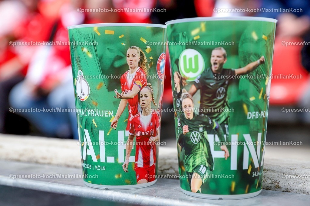 xsscx14052601122 | 2026.05.14, xsscx, Fußball, Finale DFB-Pokal Frauen, VfL Wolfsburg -  FC Bayern München, Saison 2025 2026, Rhein-Energie-Stadion in Köln: Spieltagsbecher zum DFB Pokalfinale der Frauen DFB regulations prohibit any use of photographs as image sequences and or quasi-video. Photo: xSandraxScherningxPressefotoKochx