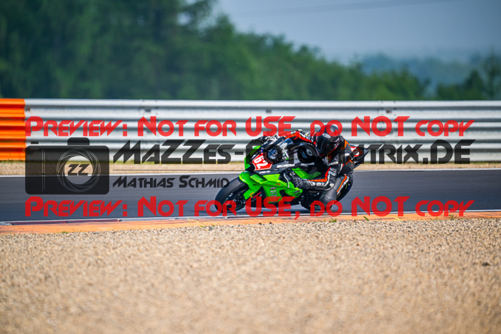 MaZZes_FotoMatrix_220626_6688 | PROSUPERSTOCK