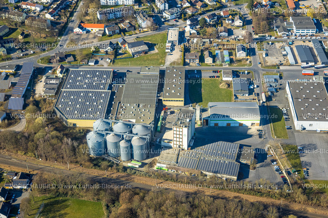 Werl250306036 | Luftbild, Gewerbegebiet mit Knauf Interfer Aluminium GmbH und Raiffeisen Vital eG Agrarprodukte, Werl, Soester Börde, Nordrhein-Westfalen, Deutschland