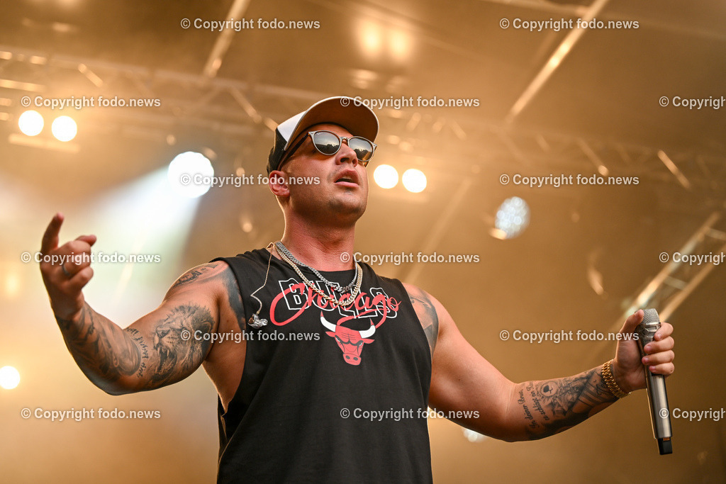 Posthof_ Pietro Lombardi_ 22.06.2023-12 | 22.06.2023, Linz, AUT, Posthof, Open Air Konzert Pietro Lombardi, im Bild Pietro Lombardi 