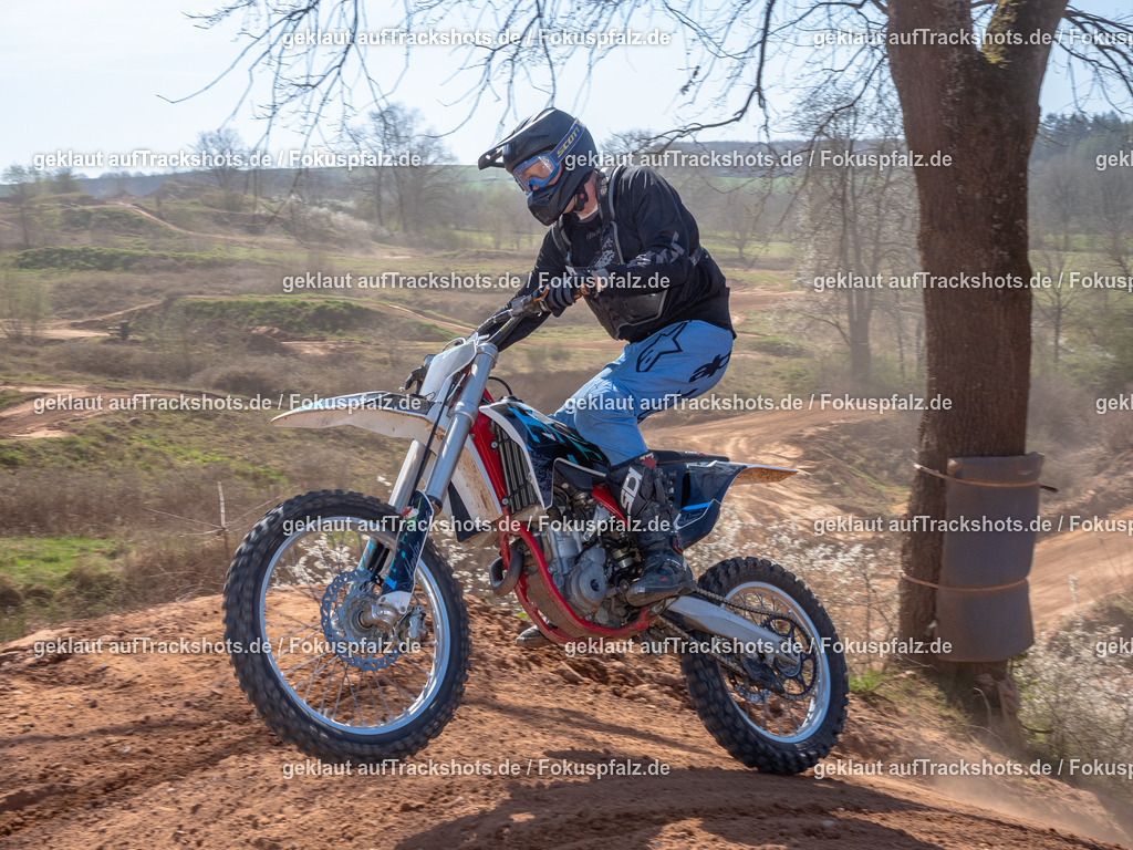 Schweyen040525-89 | Trackshots.de / Fokuspfalz.de - Realisiert mit Pictrs.com